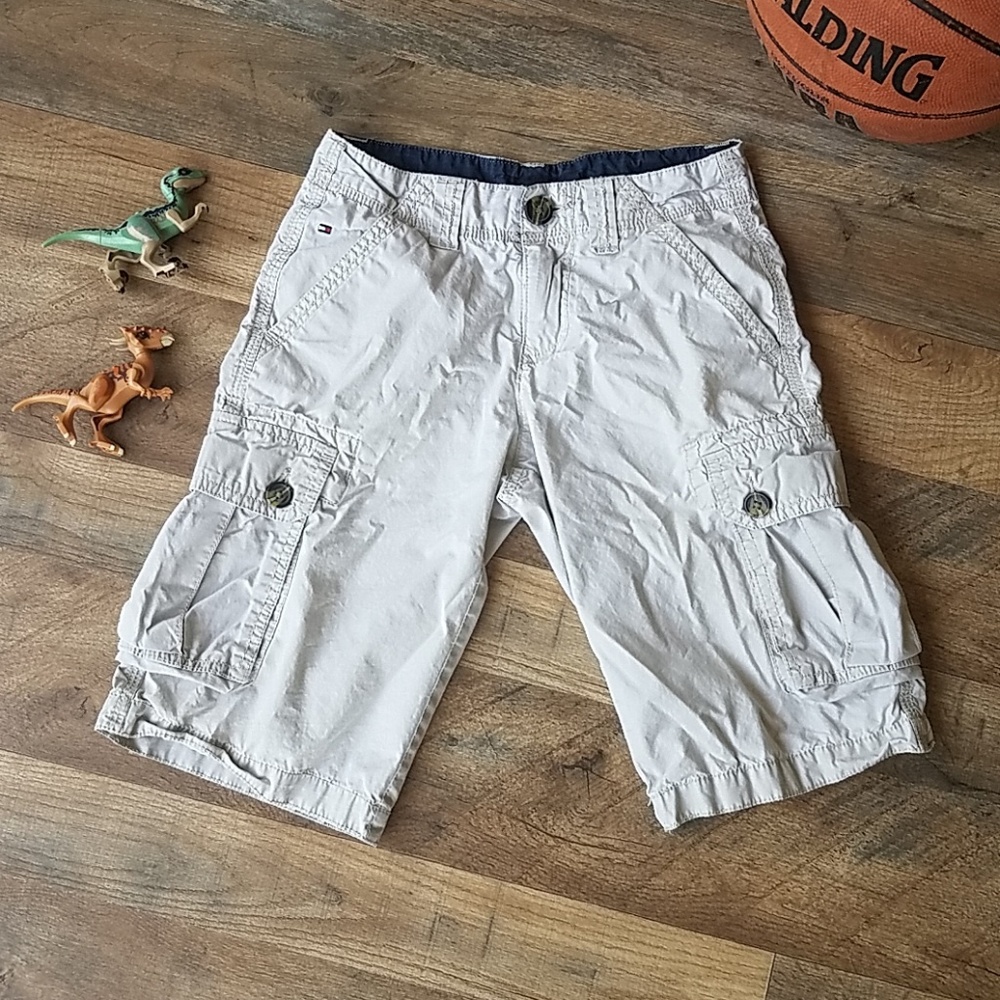 Tommy Hilfiger • Boys Cargo Khaki Shorts